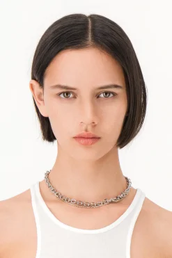Justine Clenquet Collier Dana